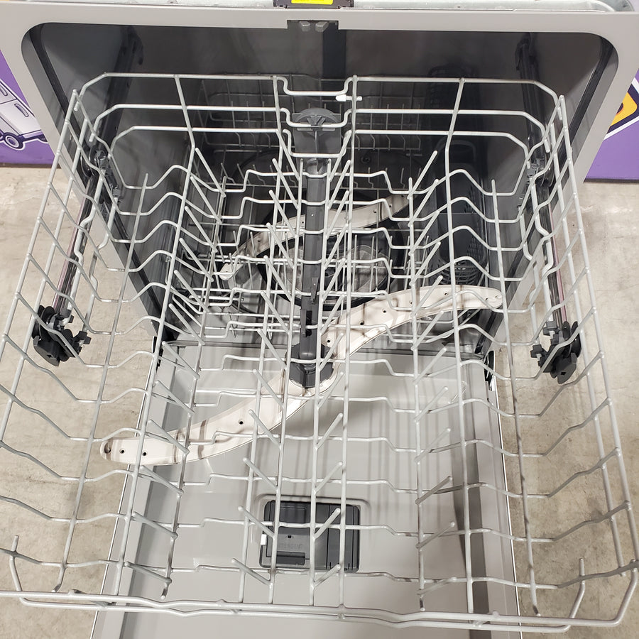 GE® ENERGY STAR® Dishwasher with Front Controls in White 25133SD441 - GDF460PGTWW - Open Box