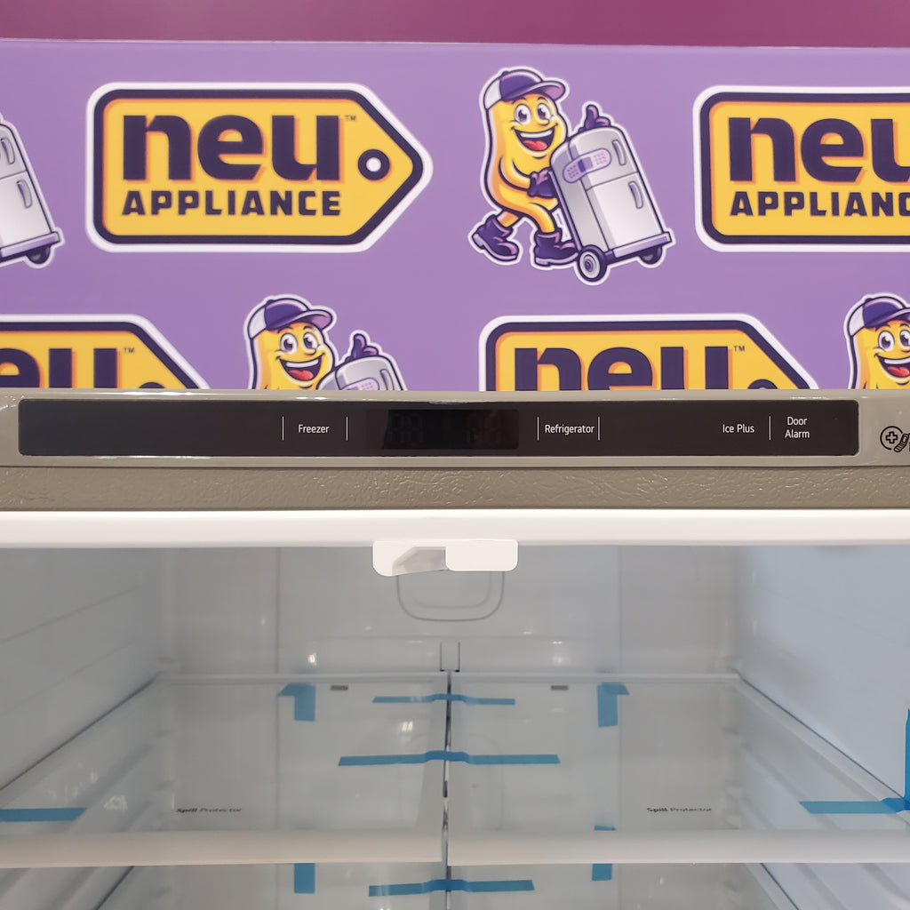 Pictures of LG 22 cu. ft. 30-inch Wide French Door Refrigerator in Stainless Steel LFCS22520S - Scratch & Dent (Moderate) - Neu Appliance Outlet - Discount Appliance Outlet in Austin, Tx