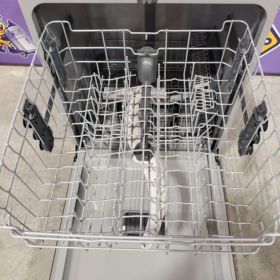 GE® ENERGY STAR® Top Control with Plastic Interior Dishwasher with Sanitize Cycle & Dry Boost 25131SD287 - GDT550PMRES - Scratch & Dent (Moderate)