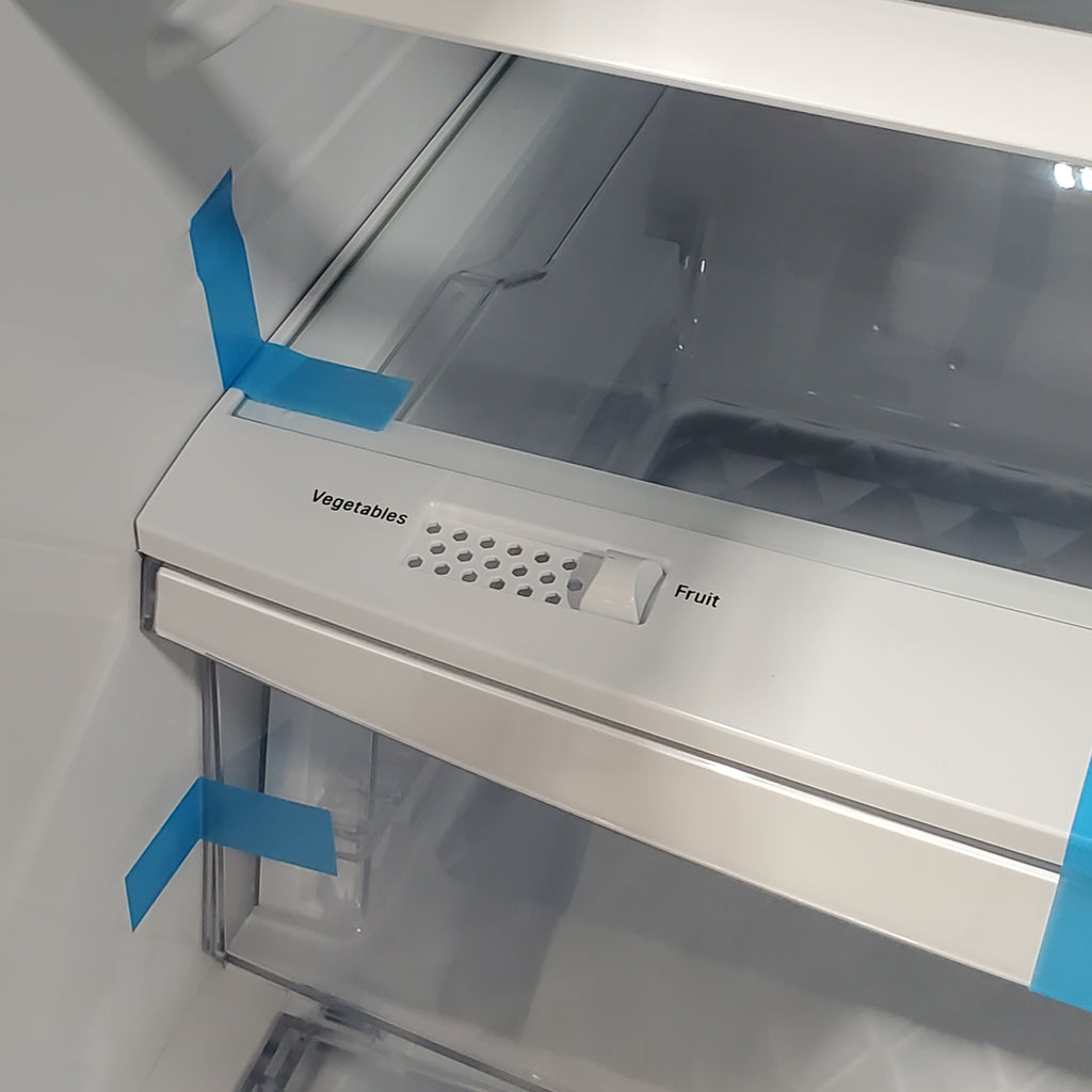 Pictures of LG 22 cu. ft. 30" Wide French Door Refrigerator with Water Dispenser in Stainless Steel LFDS22520S - Scratch & Dent (Minor) - Neu Appliance Outlet - Discount Appliance Outlet in Austin, Tx