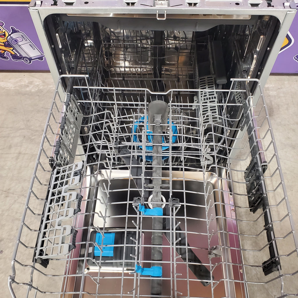 Frigidaire Gallery 24" Dishwasher in Stainless Steel 3SD933 - GDSP471TAF - Scratch & Dent (Minor)