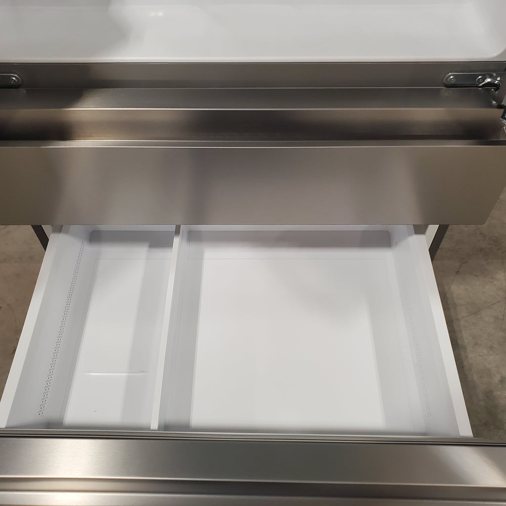 Pictures of Hisense PureFlat 25.6-cu ft 4-Door Smart French Door Refrigerator with Ice Maker, Water and Ice Dispenser (Stainless Steel) ENERGY STAR - Scratch and Dent (Minor) - Neu Appliance Outlet - Discount Appliance Outlet in Austin, Tx