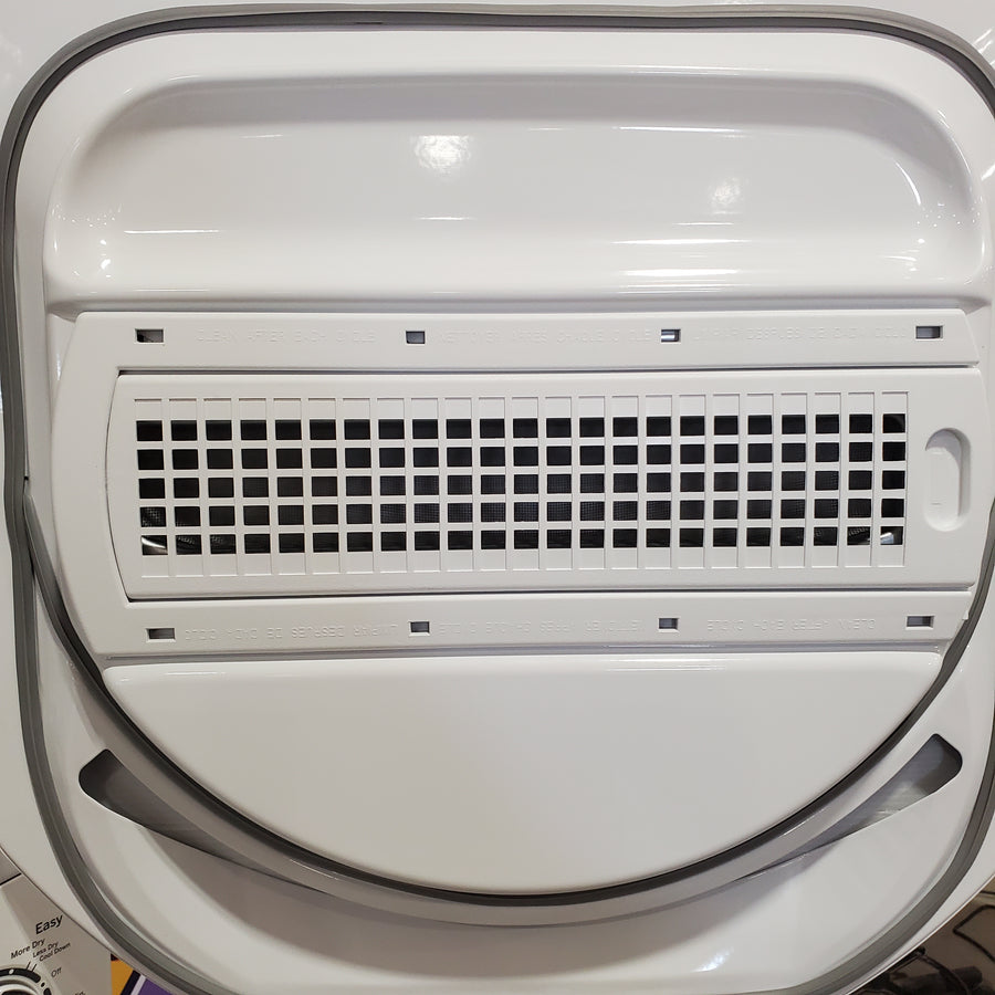 GE 24 in. Spacemaker 2.3 cu. ft. Washer and 4.4 cu. ft. Gas Laundry Center with Stainless Steel Wash Basket GUD24GSSMWW - Scratch & Dent (Minor)