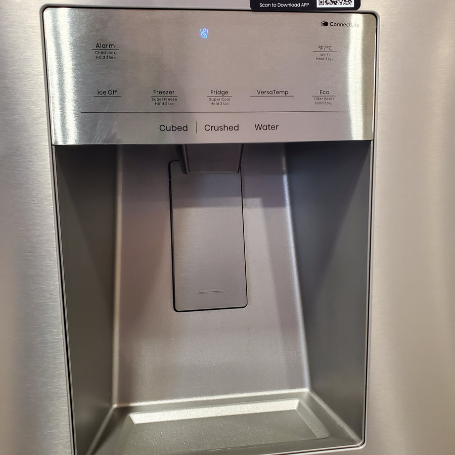 Hisense PureFlat 25.6-cu ft 4-Door Smart French Door ENERGY STAR Refrigerator in Stainless Steel with Ice Maker, Water and Ice Dispenser 22231SD312 - HRM260N6TSE - Scratch & Dent (Major)