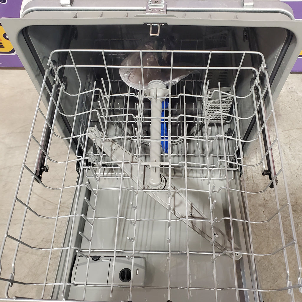 Pictures of Frigidaire Front Control Built In Dishwasher with 5-Level Wash System in Stainless Steel 3SD447 - FDPC4221AS - Open Box - Neu Appliance Outlet - Discount Appliance Outlet in Austin, Tx