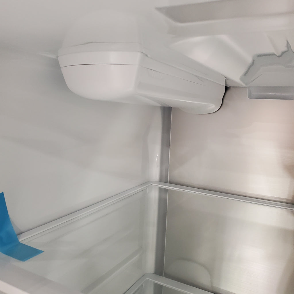 Pictures of LG 27 cu. ft. Smart Counter-Depth MAX™ French Door Refrigerator with Linear Cooling™ and Internal Water Dispenser 3SD682 - LRFLC2706S - Scratch & Dent (Minor) - Neu Appliance Outlet - Discount Appliance Outlet in Austin, Tx