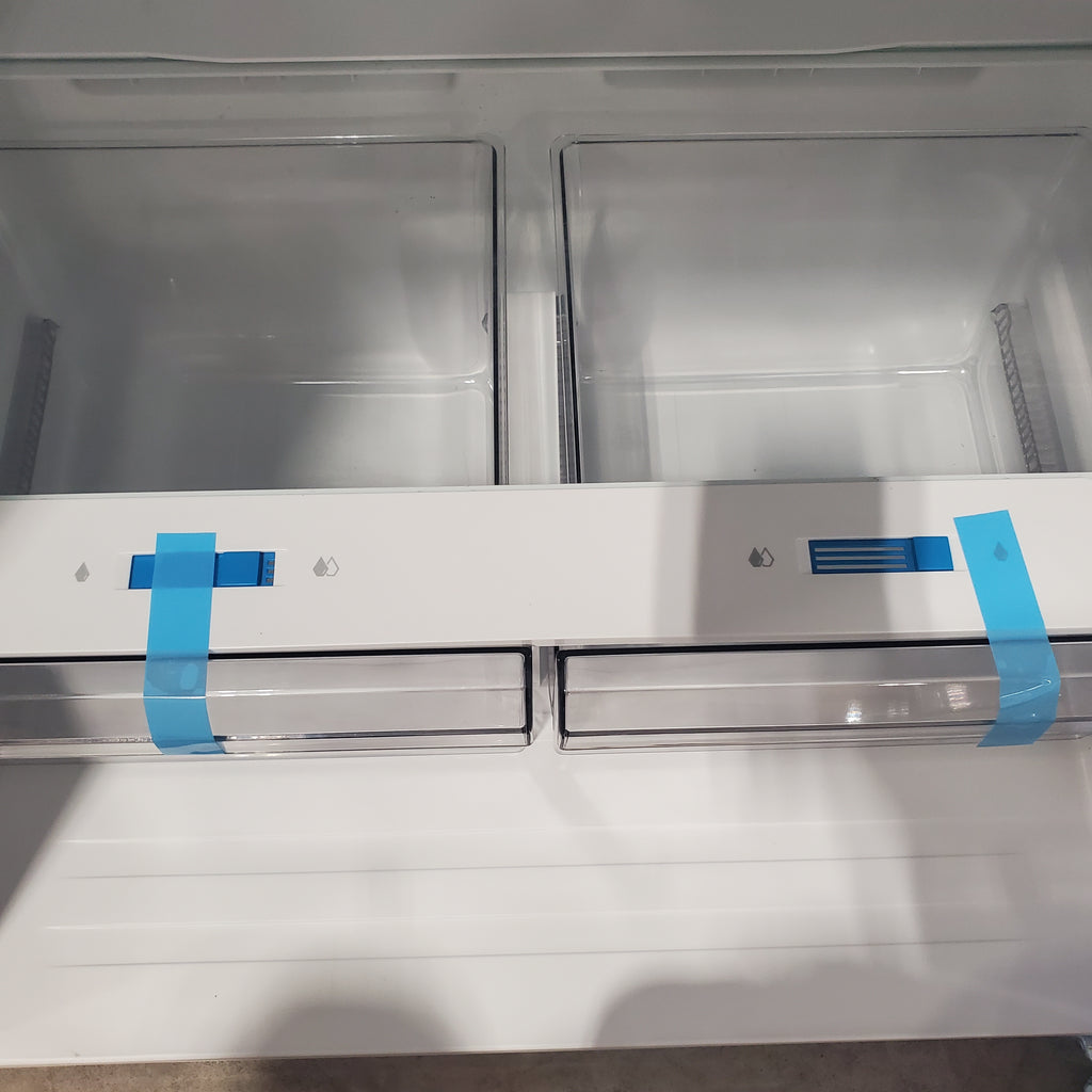 Pictures of Midea Fingerprint Resistant 20.5-cu ft Top-Freezer Refrigerator ( White ) Garage Ready ENERGY STAR Certified-MRT21D3BWW-Scratch and Dent(Minor) - Neu Appliance Outlet - Discount Appliance Outlet in Austin, Tx