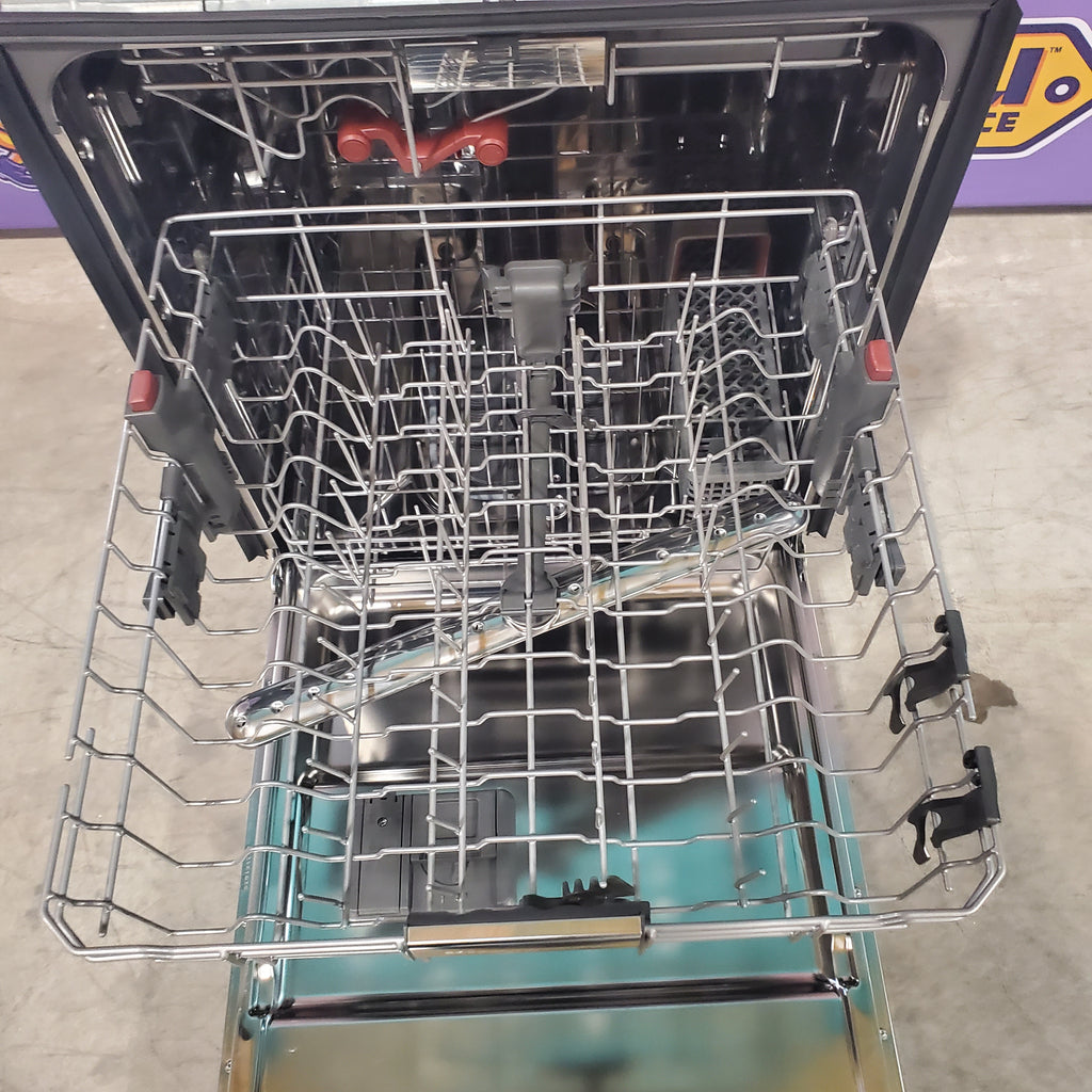 Pictures of KitchenAid 24-in Front Control Built-in Dishwasher With Third Rack ( Stainless Steel with PRINTSHIELD Finish )-KDFE204KPS-Scratch and Dent(Minor) - Neu Appliance Outlet - Discount Appliance Outlet in Austin, Tx