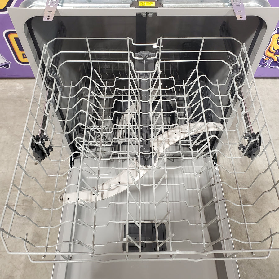 GE® ENERGY STAR® Dishwasher with Front Controls in White 25134SD481 - GDF460PGTWW - Open Box