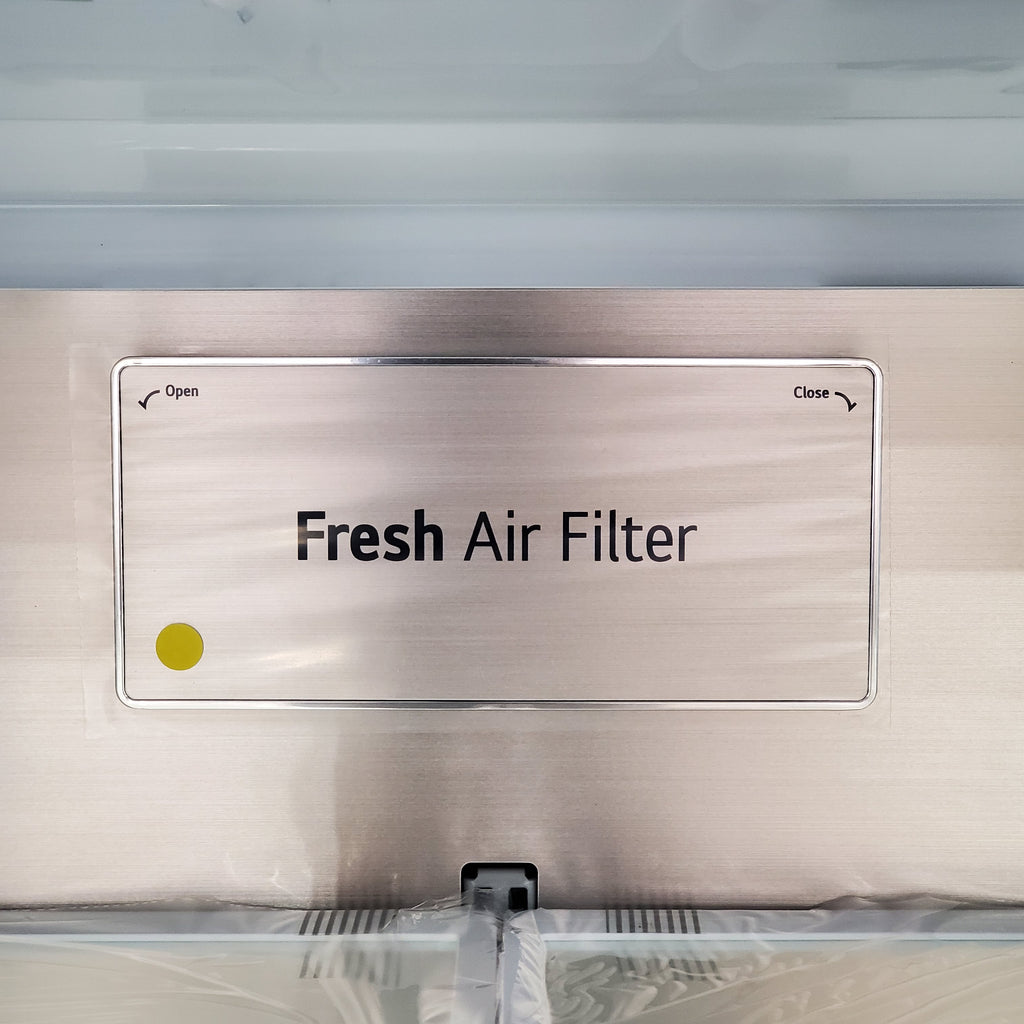 LG 31 cu. ft. Smart Standard-Depth MAX™ French Door Refrigerator with Dual Ice 3SD919 - LRFXS3106S - Scratch & Dent (Minor)