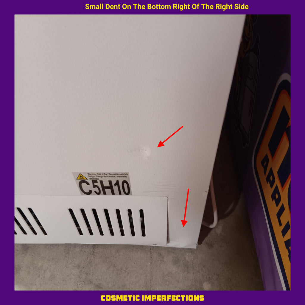 Pictures of Magic Chef 7.0 cu. ft. Chest Freezer in White with 7.0 Cu. Ft. Capacity, Manual Defrost, and Sliding-Bulk Storage Baskets HMCF7W4 - Scratch & Dent (Moderate) - Neu Appliance Outlet - Discount Appliance Outlet in Austin, Tx