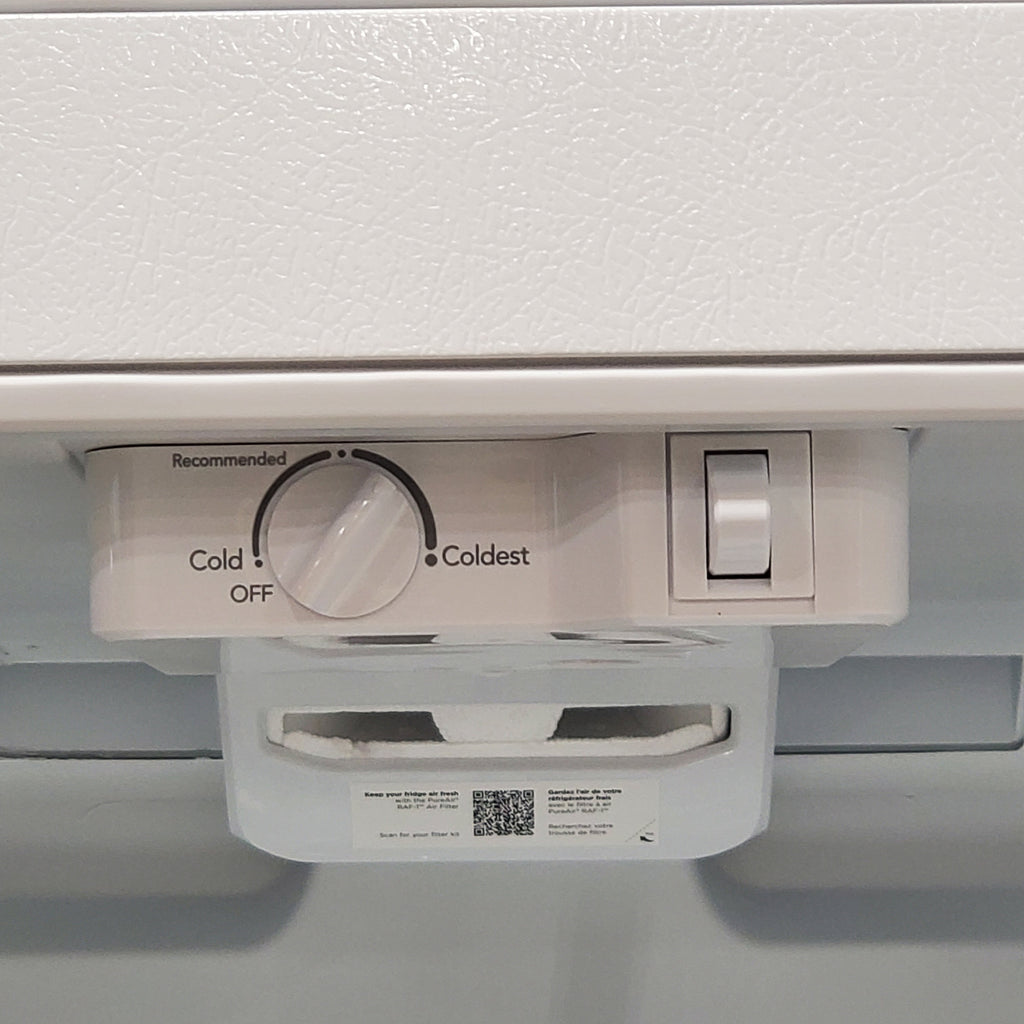 Pictures of Frigidaire 18.3-cu ft Garage Ready Top-Freezer Refrigerator in White 3SD660 - FRTD1830AW - Scratch & Dent (Minor) - Neu Appliance Outlet - Discount Appliance Outlet in Austin, Tx