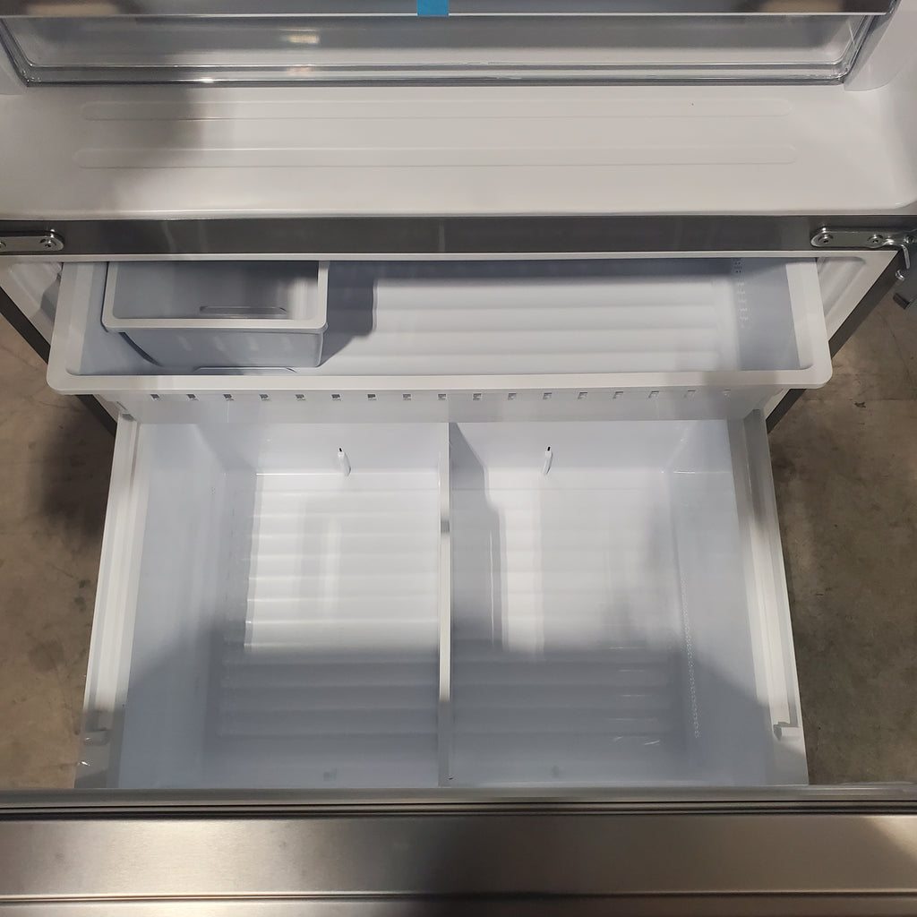 Pictures of Hisense PureFlat Standard-Depth 25.4-cu ft 3.0 -Door French Door Refrigerator with Dual Ice Maker with Water and Ice Dispenser ( Fingerprint Resistant Stainless Steel ) ENERGY STAR-HRF254N6DSE-Scratch and Dent(Minor) - Neu Appliance Outlet - Discount Appliance Outlet in Austin, Tx