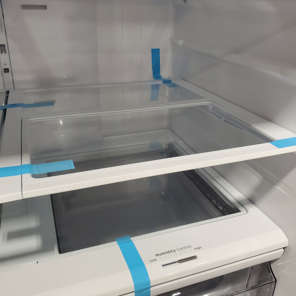 Pictures of Samsung 28-cu ft 4-Door ENERGY STAR Smart French Door Refrigerator with Ice Maker in Fingerprint Resistant Stainless Steel 4SD413 - RF28R7201SR - Scratch and Dent (Minor) - Neu Appliance Outlet - Discount Appliance Outlet in Austin, Tx