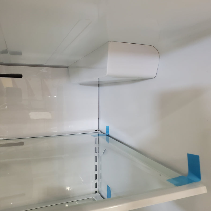 Hisense PureFlat 25.6-cu ft 4-Door Smart French Door ENERGY STAR Refrigerator in Stainless Steel with Ice Maker, Water and Ice Dispenser 3SD864 - HRM260N6TSE - Scratch & Dent (Minor)