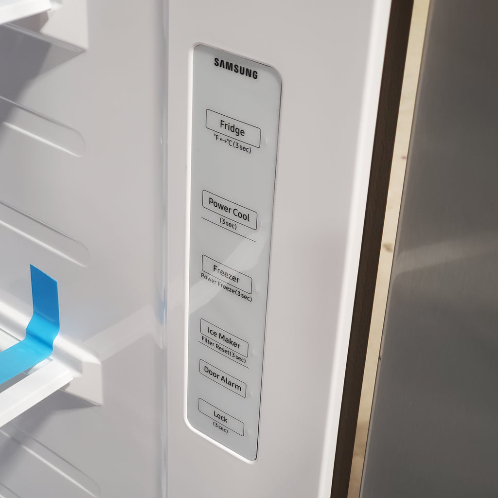 Pictures of Samsung 27.4-cu ft Side-by-Side Refrigerator with Ice Maker in Fingerprint Resistant Stainless Steel 4SD426 - RS27T5200SR - Scratch & Dent (Minor) - Neu Appliance Outlet - Discount Appliance Outlet in Austin, Tx