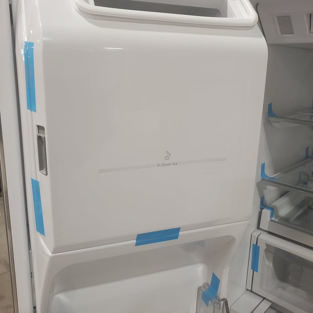 Pictures of Whirlpool 26.8-cu ft French Door Refrigerator with Ice Maker (Fingerprint Resistant Stainless Steel) ENERGY STAR-WRF757SDHZ-Scratch and Dent (Minor) - Neu Appliance Outlet - Discount Appliance Outlet in Austin, Tx