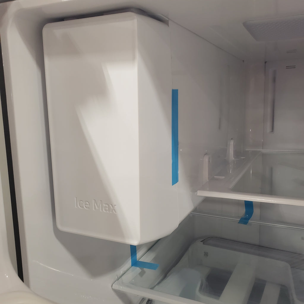 Pictures of Samsung 28-cu ft 4-Door ENERGY STAR Smart French Door Refrigerator with Ice Maker in Fingerprint Resistant Stainless Steel 4SD409 - RF28R7201SR - Scratch and Dent (Minor) - Neu Appliance Outlet - Discount Appliance Outlet in Austin, Tx