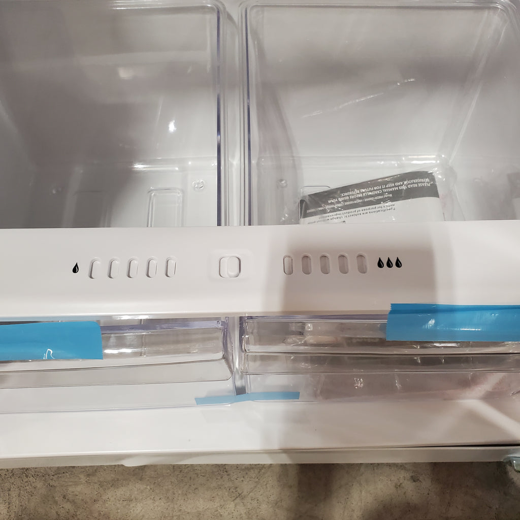 Pictures of Magic Chef 10.1 cu. ft. Top Freezer Refrigerator in Black HMDR1000BE - Scratch & Dent (Moderate) - Neu Appliance Outlet - Discount Appliance Outlet in Austin, Tx