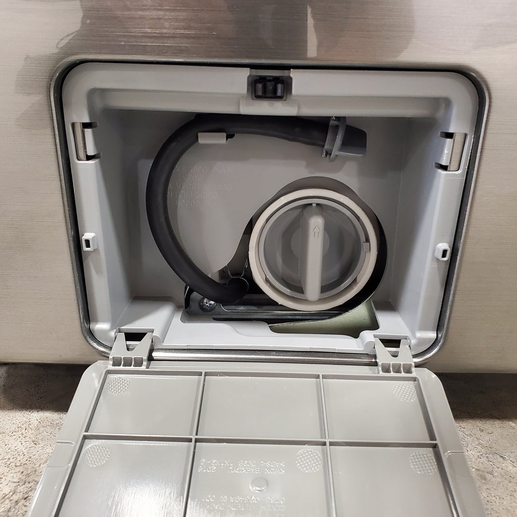 Pictures of Samsung 4.5 cu. ft. Large Capacity Smart Front Load Washer with Super Speed Wash in Platinum WF45B6300AP - Scratch & Dent (Minor) - Neu Appliance Outlet - Discount Appliance Outlet in Austin, Tx