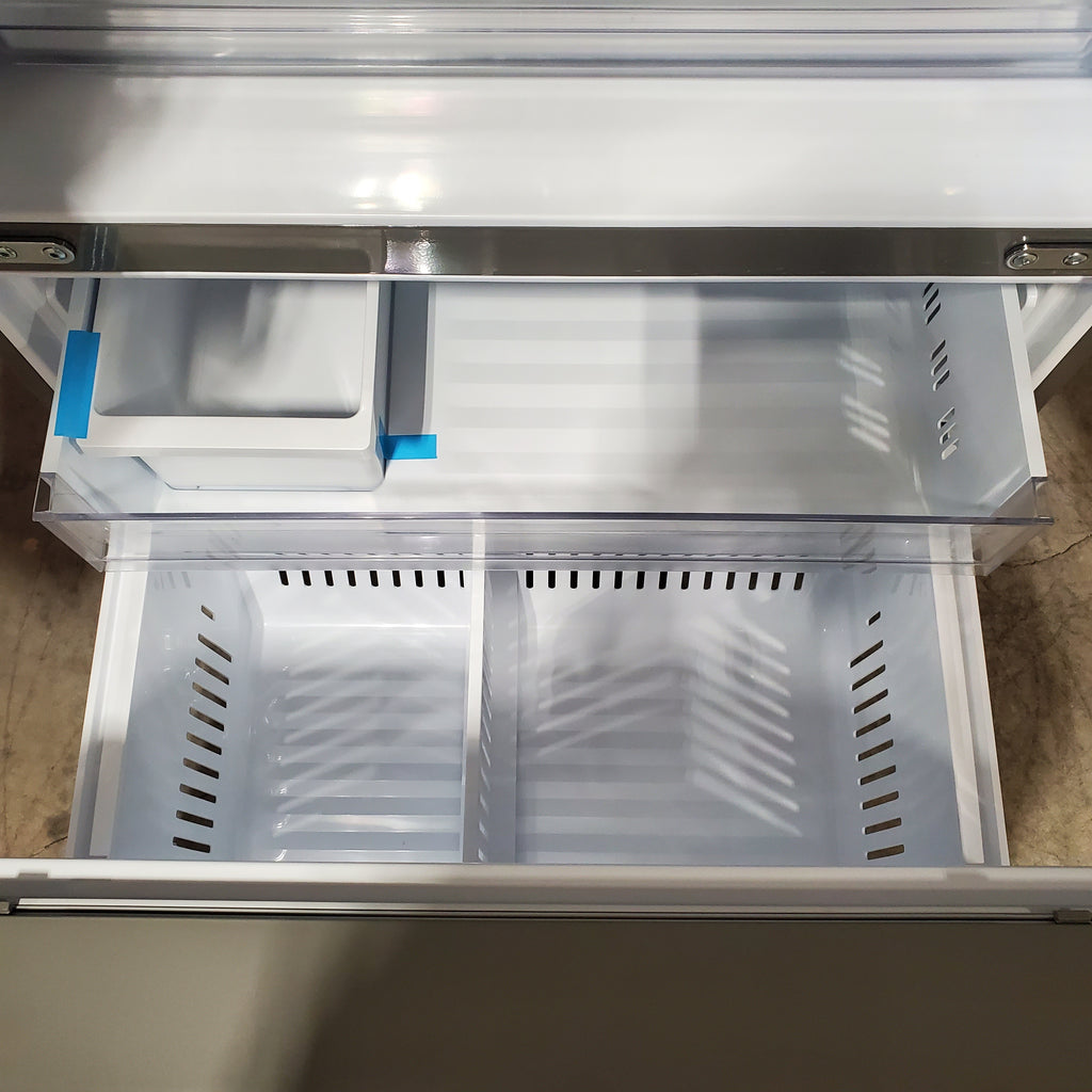 LG 26 cu. ft. Smart InstaView® Counter-Depth MAX™ French Door Refrigerator 17SD118 - LRFOC2606S - Scratch & Dent (Minor)