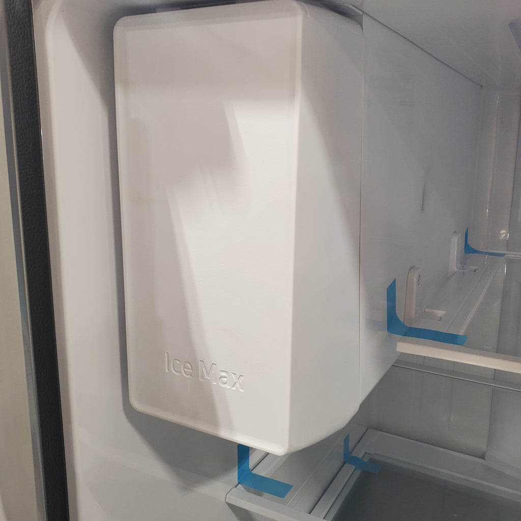 Pictures of Samsung 28-cu ft 4-Door Smart French Door Refrigerator with Ice Maker (Fingerprint Resistant Stainless Steel) ENERGY STAR-RF28R7201SR-Scratch and Dent (Minor) - Neu Appliance Outlet - Discount Appliance Outlet in Austin, Tx