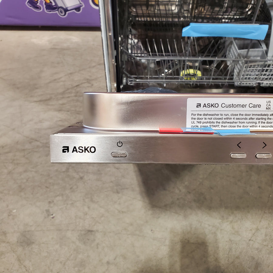 Asko Dishwasher in TouchProof Stainless Steel 11112SD70 - DBI663IS - Scratch & Dent (Minor)