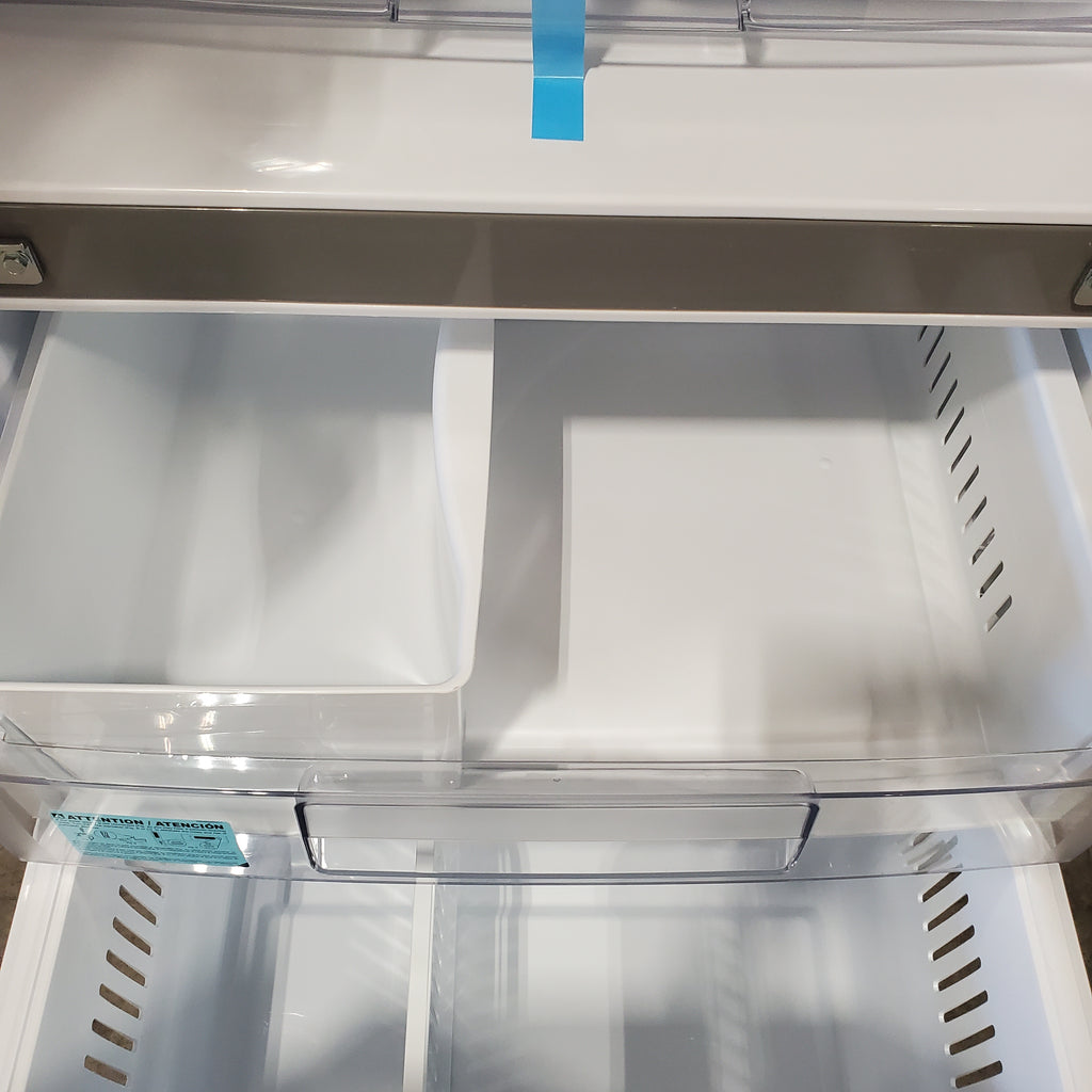 Pictures of LG 22 cu. ft. 30-inch Wide French Door Refrigerator in Stainless Steel LFCS22520S - Scratch & Dent (Moderate) - Neu Appliance Outlet - Discount Appliance Outlet in Austin, Tx