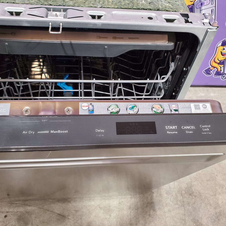 Frigidaire Gallery Dishwasher in Stainless Steel 20132SD381 - GDSP471TAF - Scratch & Dent (Moderate)