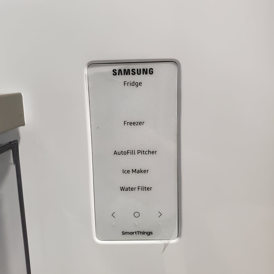 Samsung Counter-Depth Beverage Center 24.0 cu ft 3-Door Smart Compatible French Door Refrigerator with Dual Ice Maker with Water Dispenser and Door within Door ENERGY STAR Certified in White Glass RF24BB660012 - Scratch & Dent (Minor)