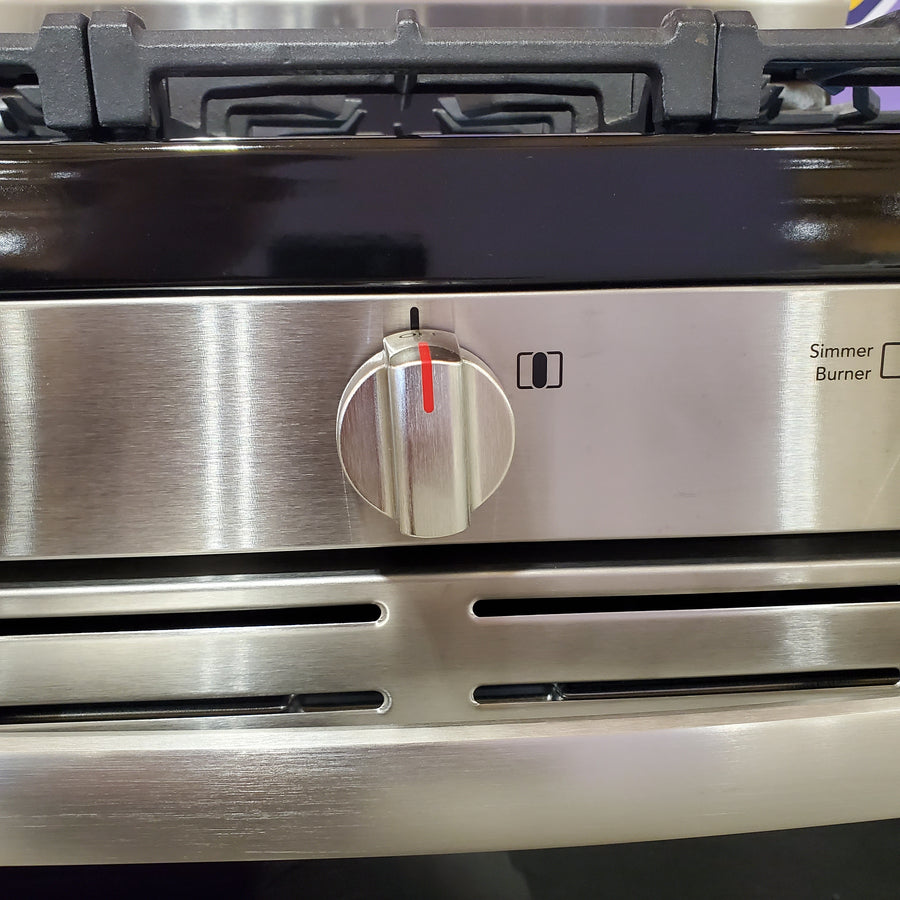 Frigidaire 5 Burner Freestanding Gas Range in Stainless Steel with Quick Boil and Steam Clean 20531SD499 - FCRG3062AS - Scratch & Dent (Minor)