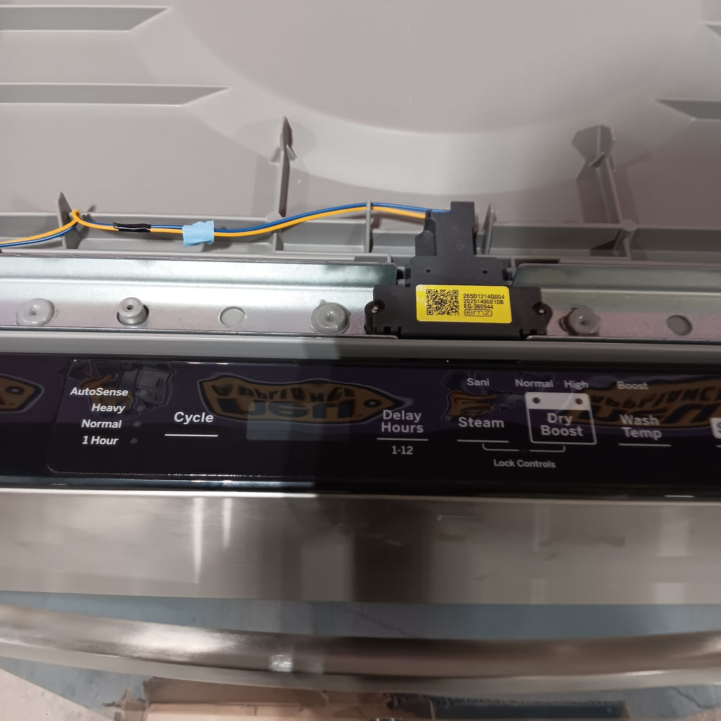 Pictures of GE ENERGY STAR® Top Control Hybrid Tub Dishwasher with 52 dBA and Dry Boost GDT565HSYSS - New in Box - Neu Appliance Outlet - Discount Appliance Outlet in Austin, Tx