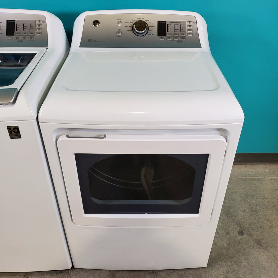 Neu Elite GE High Capacity Impeller Washer & Gas Dryer Set: 4.6 cu. ft. High Capacity Impeller Washer With Extra Water Cycle / Option & 7.4 cu. ft. Gas Dryer With Auto Sensor Dry - Certified Refurbished