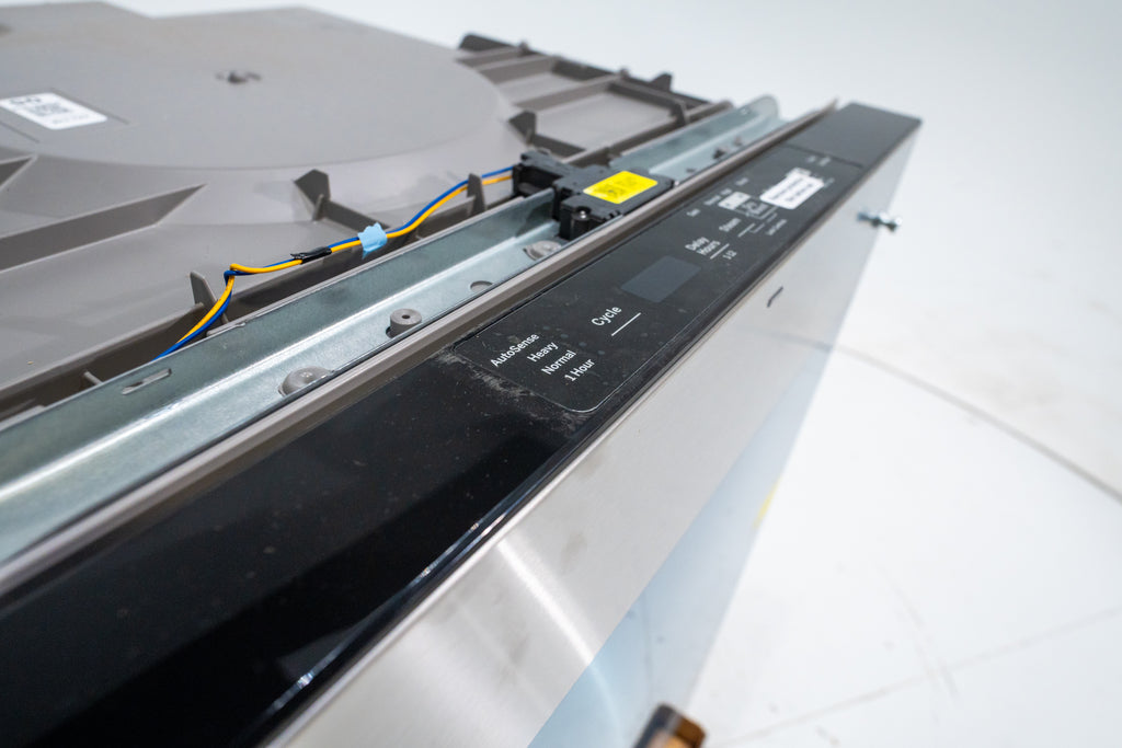 Pictures of GE ENERGY STAR® Top Control Hybrid Tub Dishwasher with 52 dBA and Dry Boost GDT565HSYSS - New in Box - Neu Appliance Outlet - Discount Appliance Outlet in Austin, Tx