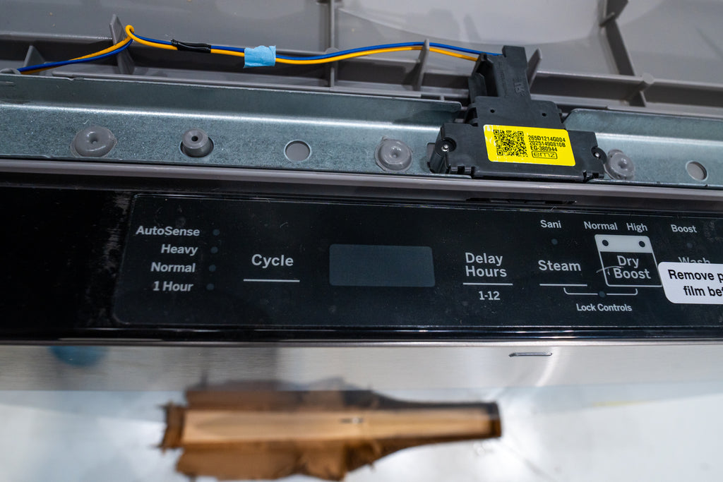 Pictures of GE ENERGY STAR® Top Control Hybrid Tub Dishwasher with 52 dBA and Dry Boost GDT565HSYSS - New in Box - Neu Appliance Outlet - Discount Appliance Outlet in Austin, Tx