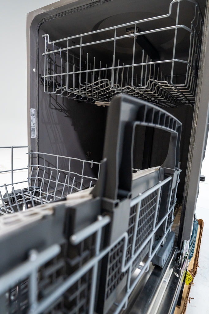 Pictures of GE ENERGY STAR® Top Control Hybrid Tub Dishwasher with 52 dBA and Dry Boost GDT565HSYSS - New in Box - Neu Appliance Outlet - Discount Appliance Outlet in Austin, Tx