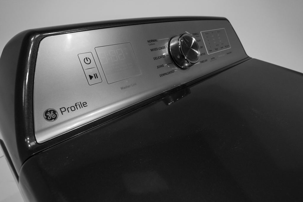 Pictures of GE Profile ENERGY STAR 7.4 cu. ft. Electric Dryer with 120 ft. Venting in Diamond Gray PTD60EBPRDG - New in Box - Neu Appliance Outlet - Discount Appliance Outlet in Austin, Tx