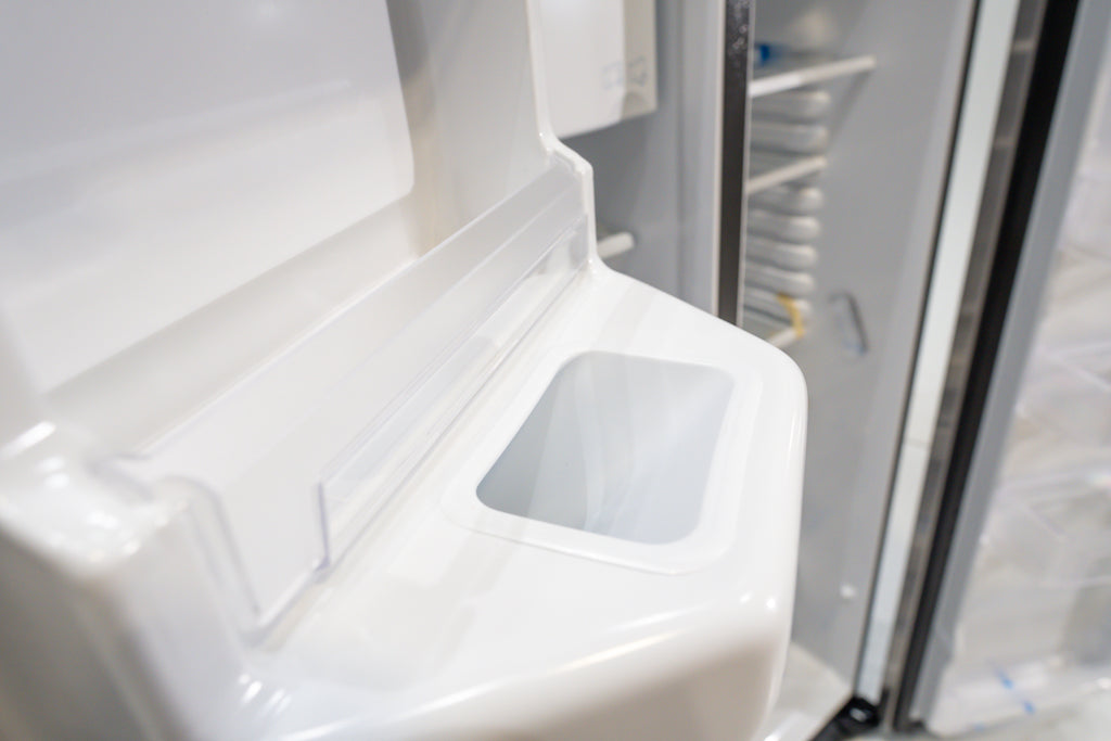 Pictures of GE 25.1 Cu. Ft. Fingerprint Resistant Side-By-Side Refrigerator GSS25IYN - New in Box - Neu Appliance Outlet - Discount Appliance Outlet in Austin, Tx