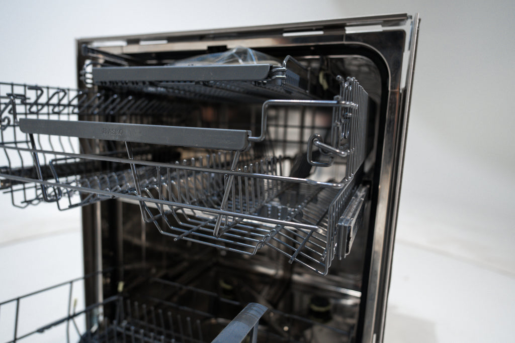 Pictures of ASKO 24" Dishwasher with Front Control, Pocket Handle, Stainless Steel tub, 3 Racks, 42 dBA, ADA DBI564IS - Open Box - Neu Appliance Outlet - Discount Appliance Outlet in Austin, Tx