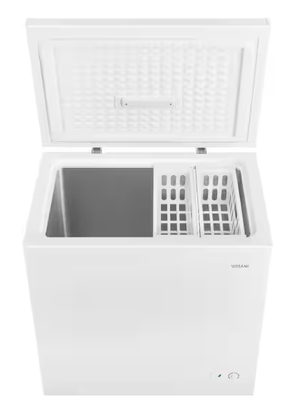 Vissani 7.0 cu. ft. Manual Defrost Chest Freezer with LED Light in White, Garage Ready S166 - HMCF7W5 - Scratch & Dent (Minor)