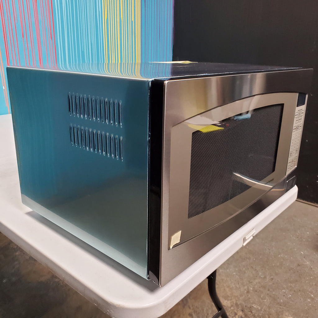 Pictures of Stainless Steel GE. 2.2 cu. ft. Countertop Microwave Oven with Inverter Defrost Technology - Scratch & Dent - Minor - Neu Appliance Outlet - Discount Appliance Outlet in Austin, Tx