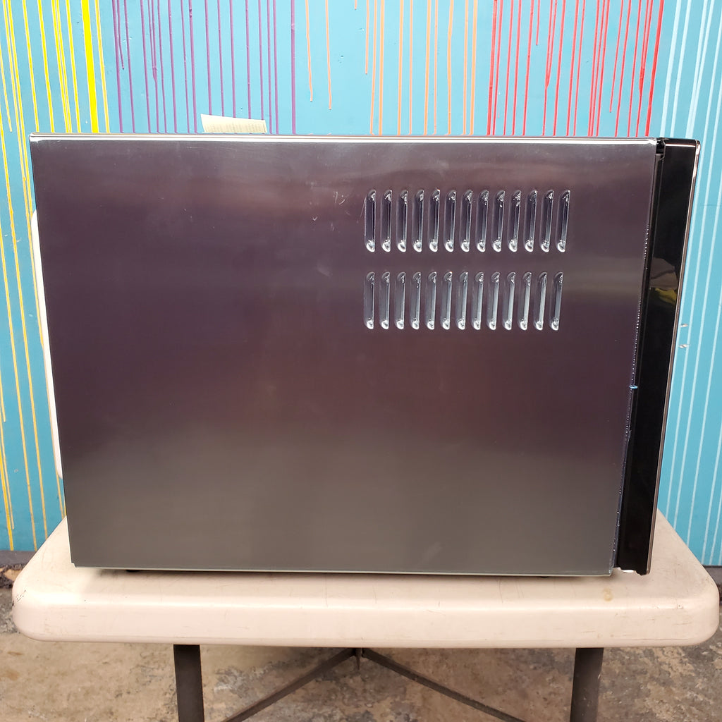 Pictures of Stainless Steel GE. 2.2 cu. ft. Countertop Microwave Oven with Inverter Defrost Technology - Scratch & Dent - Minor - Neu Appliance Outlet - Discount Appliance Outlet in Austin, Tx