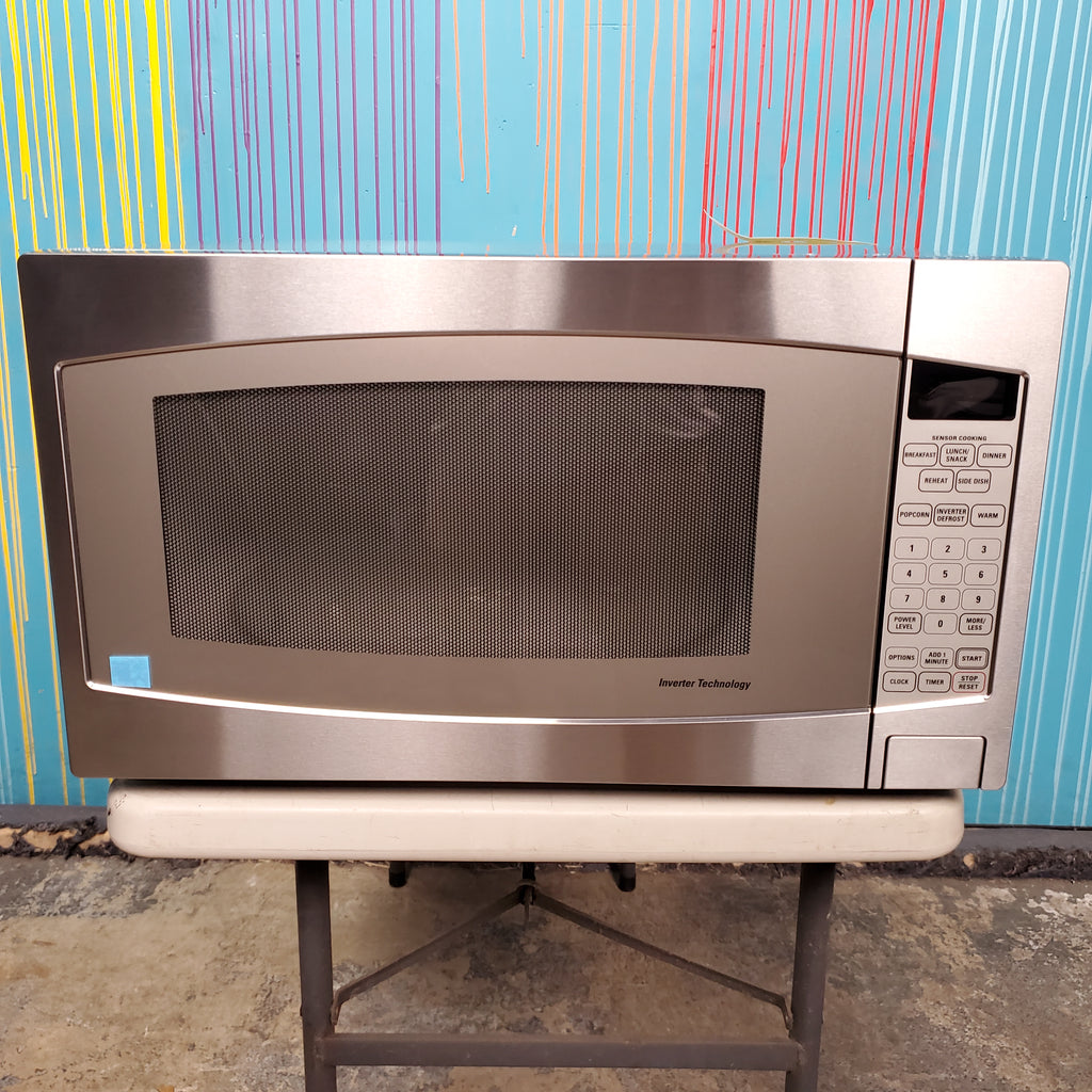 Pictures of Stainless Steel GE. 2.2 cu. ft. Countertop Microwave Oven with Inverter Defrost Technology - Scratch & Dent - Minor - Neu Appliance Outlet - Discount Appliance Outlet in Austin, Tx
