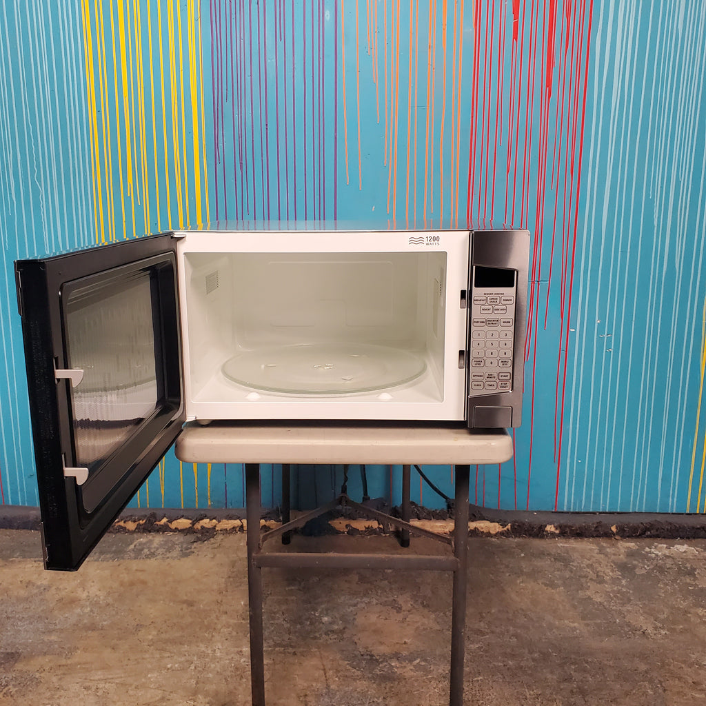 Pictures of Stainless Steel GE. 2.2 cu. ft. Countertop Microwave Oven with Inverter Defrost Technology- Open Box - Neu Appliance Outlet - Discount Appliance Outlet in Austin, Tx