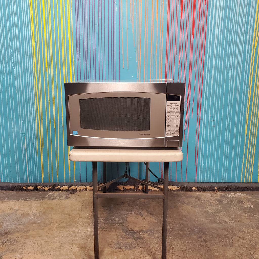 Pictures of Stainless Steel GE. 2.2 cu. ft. Countertop Microwave Oven with Inverter Defrost Technology- Open Box - Neu Appliance Outlet - Discount Appliance Outlet in Austin, Tx