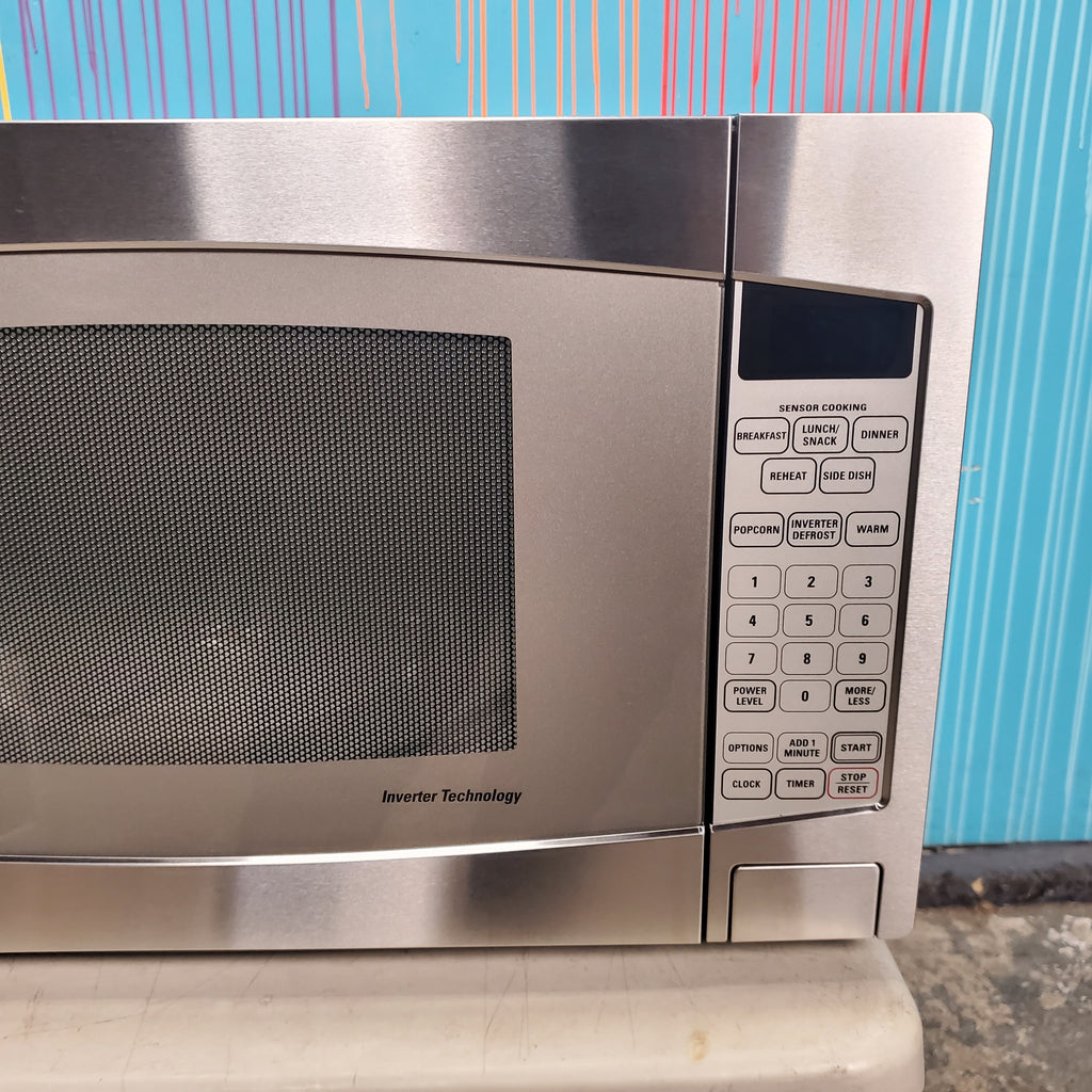 Pictures of Stainless Steel GE. 2.2 cu. ft. Countertop Microwave Oven with Inverter Defrost Technology- Open Box - Neu Appliance Outlet - Discount Appliance Outlet in Austin, Tx