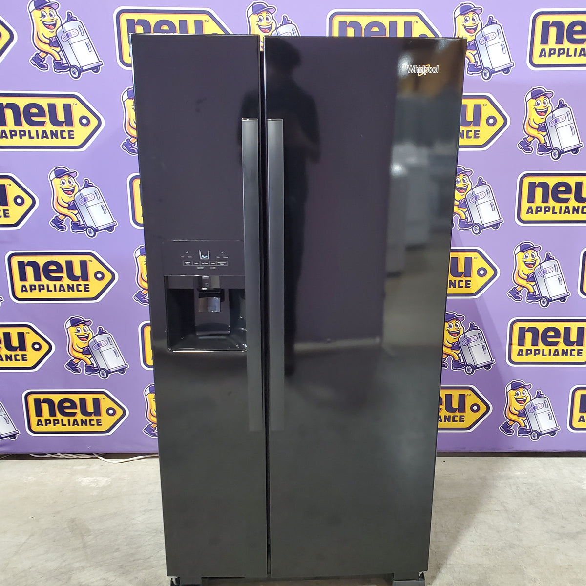Whirlpool 21.4 cu. ft. Side by Side Refrigerator in Black WRS321SDHB -Scratch & Dent (Major)