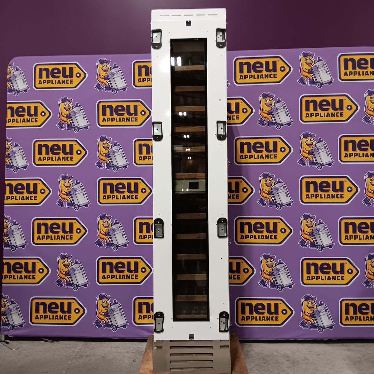 Bertazzoni 8.4 cu.ft Built-in Wine Column with Interior TFT touch & Scroll Interface REF18WCPRL - Scratch & Dent (Minor)