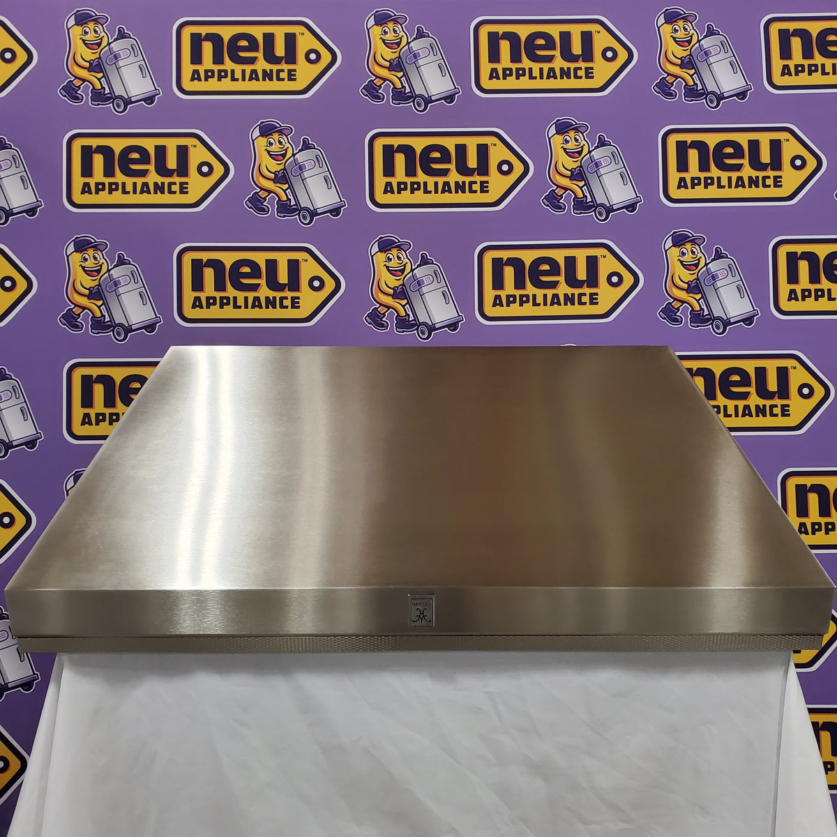 Hestan Kvc48 900 Cfm 48" Wide Wall Mounted Range Hood in Stainless Steel KVC48 - Open Box