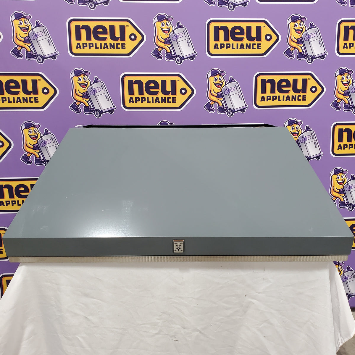 Hestan 48 Inch Wall Mount Chimney Style Hood with CircuFlow Ventilation System™, Variable Speed Blower, 3 LED Lighting, and 900 CFM Blower KVC48-GG - Scratch & Dent (Moderate)